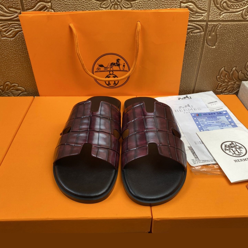 H**mes slippers